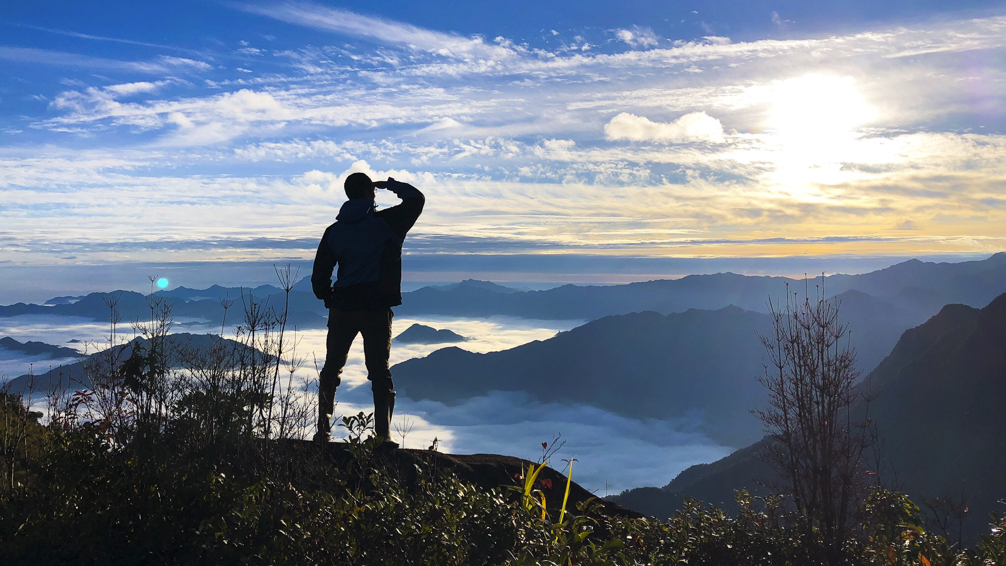 Trekking khám phá Tà Xùa